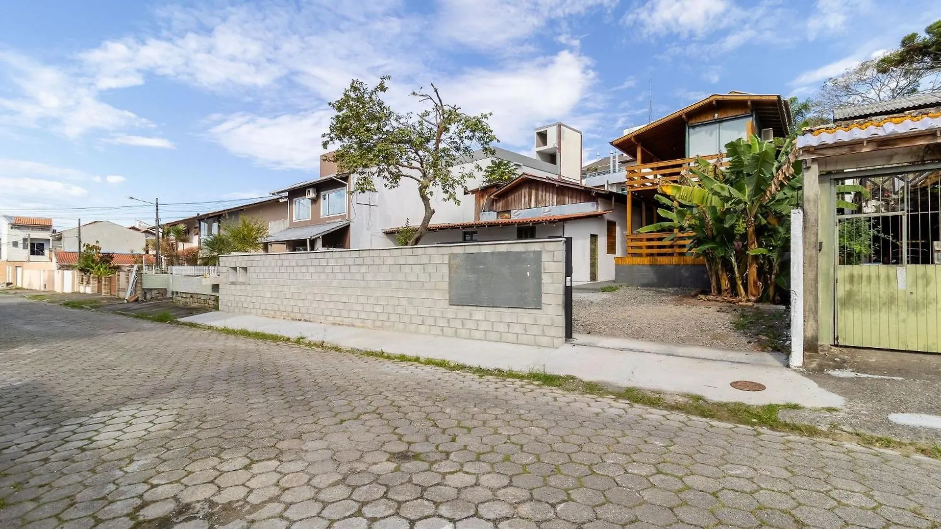 Estudios Belos E Praticos Na Lagoa Da Conceicao - Jas location